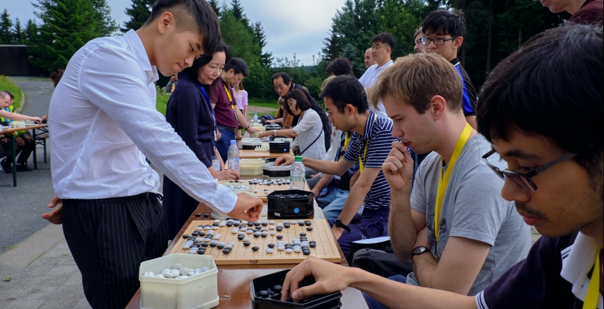 New schedule for professional Go teachers